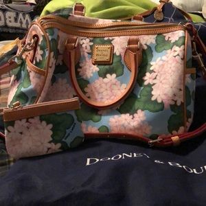 Dooney and bourke hibiscus flower bag